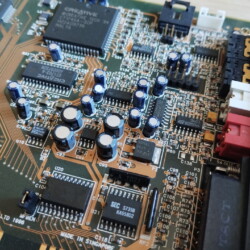 Obrazem: Sound Blaster AWE64 Gold