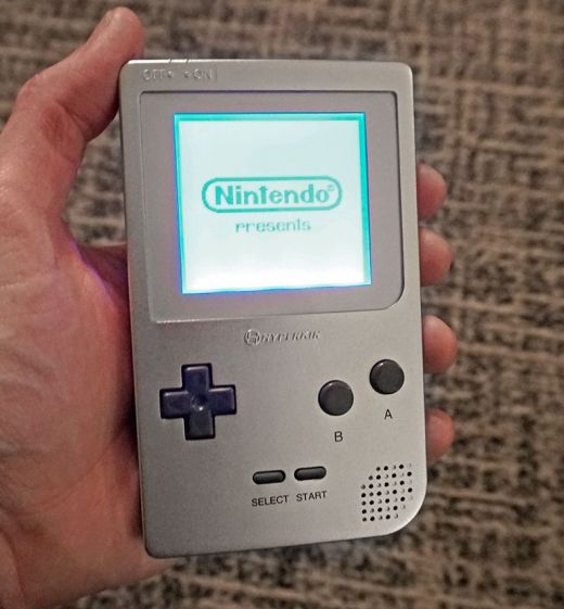 Nový Game Boy od Hyperkinu