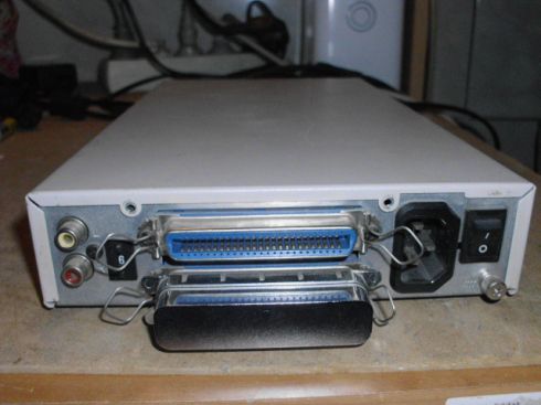 box-scsi-apple-cd300-2.JPG