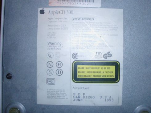 box-scsi-apple-cd300-3.JPG