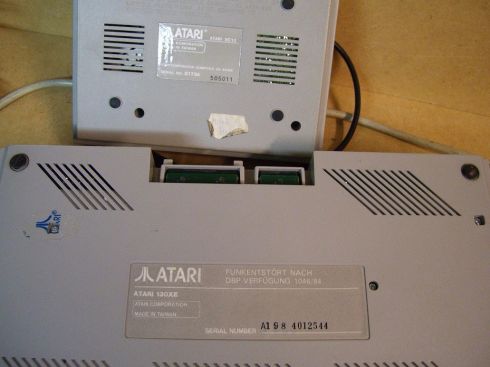 Atari-130XL-+-kazetak-spodek.jpg