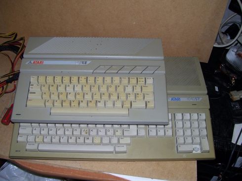 atari-1040ST-versus-130XL.jpg